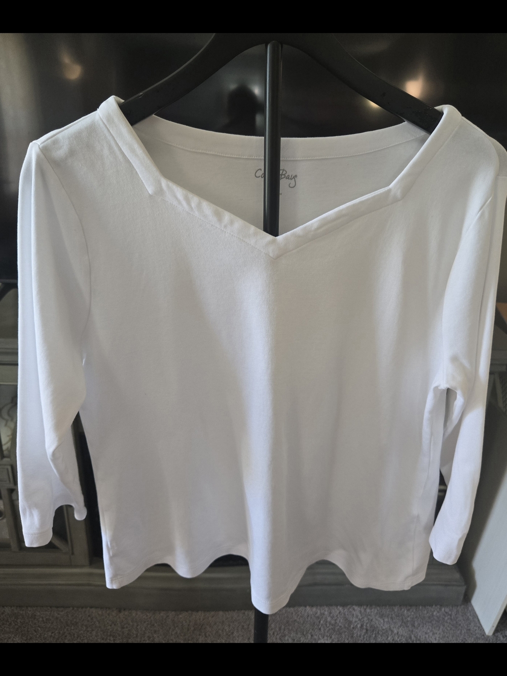 Coral Bay White V-Neck Long Sleeve Tee